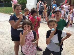 43544679_244745519722190_434271552117145600_n