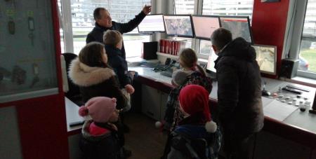 Mladi gasilci na decembrskem izletu, foto JP