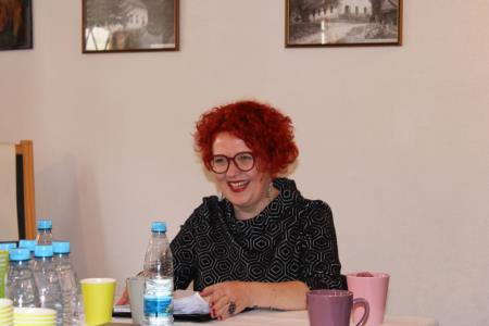 Besede povezujejo - Stanka Hrastelj