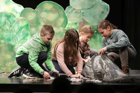 14.3.2024_gledalisce_JSKD_FOTO_StudioPraprotKa90