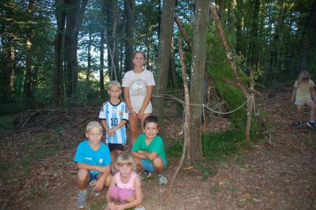 Gozdni tabor na Debencu, foto Zavod GOZDNICE