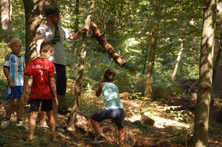 Gozdni tabor na Debencu, foto Zavod GOZDNICE