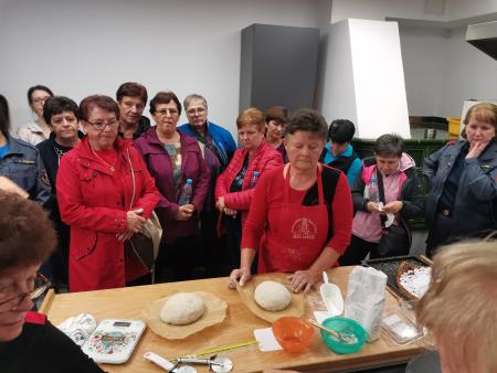 Gasilke na posvetu v PGD Bela Cerkev